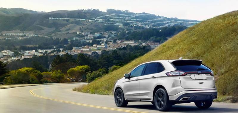 2017 Ford Edge Engines & Economy